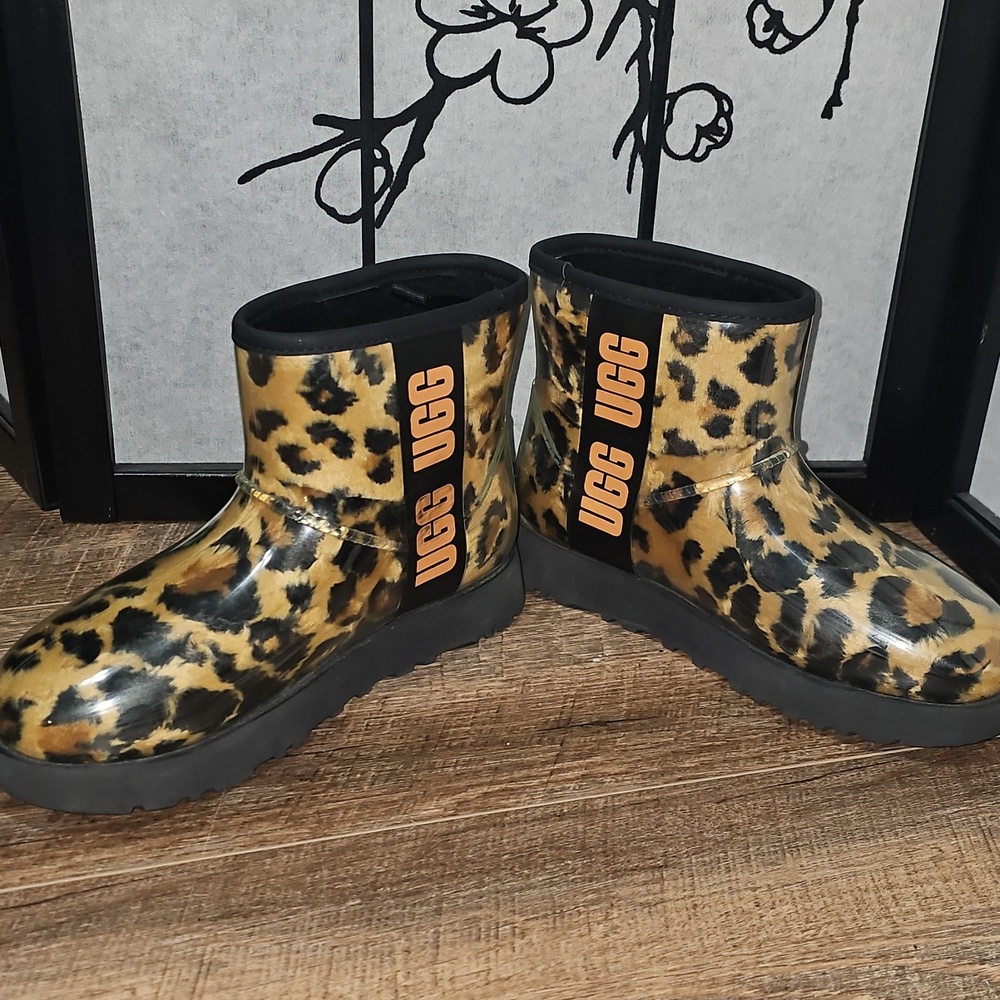 UGG Clear Mini Panther Animal Print Winter Waterproof Boots Size 5 - Picture 5 of 11